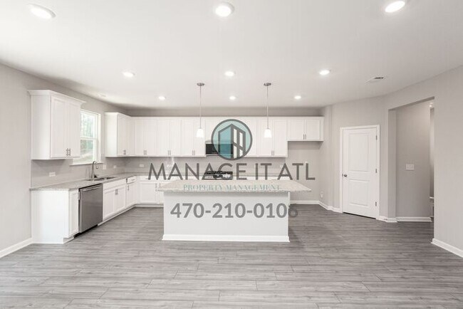 Building Photo - 4 Bedroom House in Hoschton over 3,700 sqft!