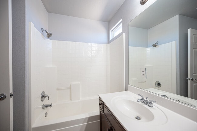 Building Photo - 248 Tie Breaker Ct