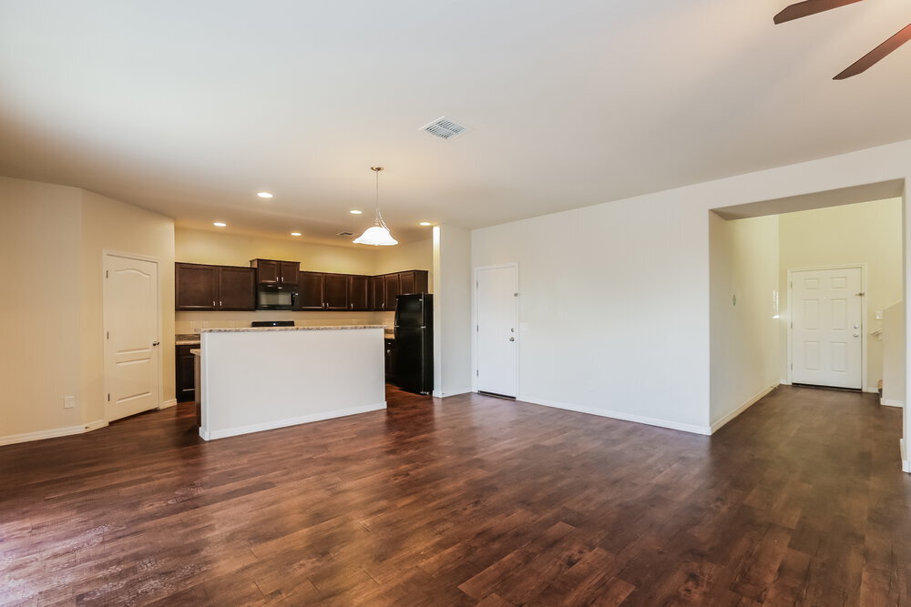 Building Photo - 8207 W Pueblo Ave