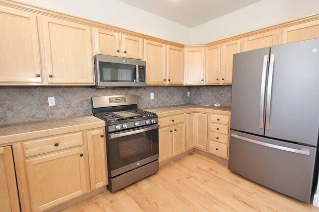 Building Photo - 6213 S Survival Pl