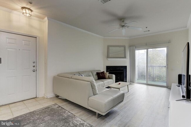 Building Photo - 5105 Travis Edward Way