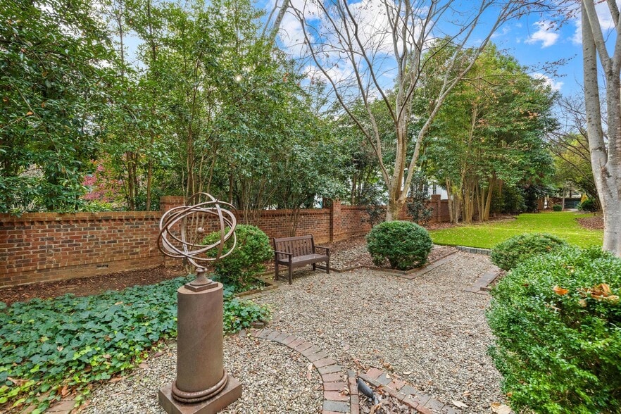 Building Photo - 459 Fenton Pl