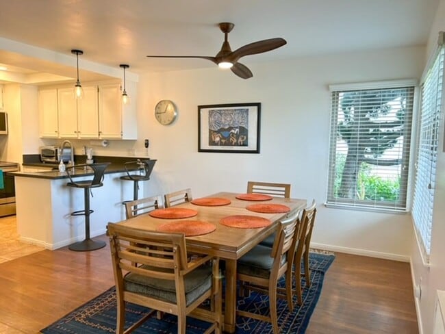 Building Photo - 3674S - Hollywood Beach Hideaway
