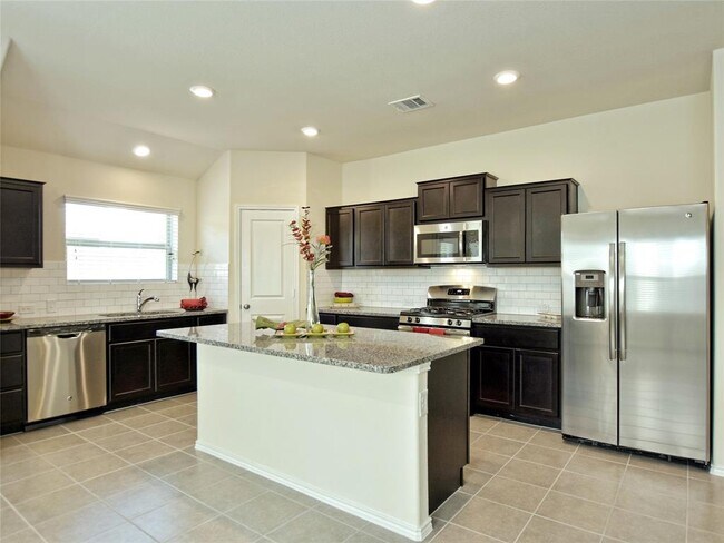 Building Photo - 21712 Gallus Dr
