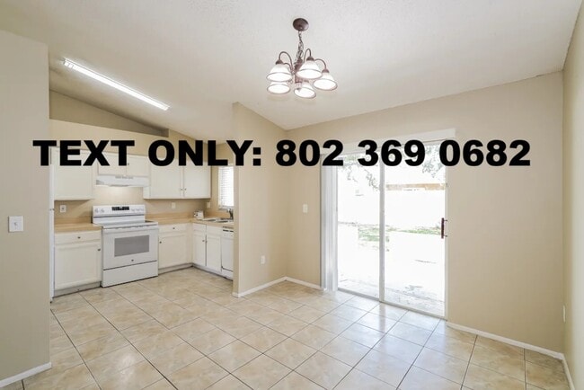 Building Photo - 1114 Blufield Ave