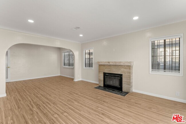 Building Photo - 8905 S Wilton Pl