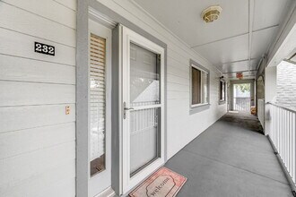 Building Photo - Beautiful La Cita Country Club!