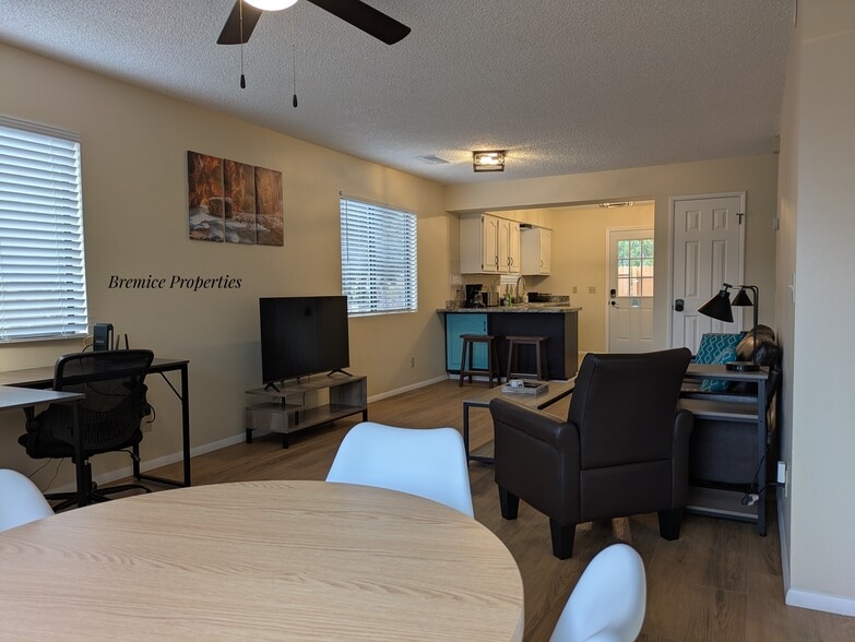 Living Room into the Kitchen - 345 Rim Rock Cir
