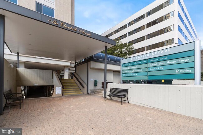 Building Photo - 4601 N Park Ave