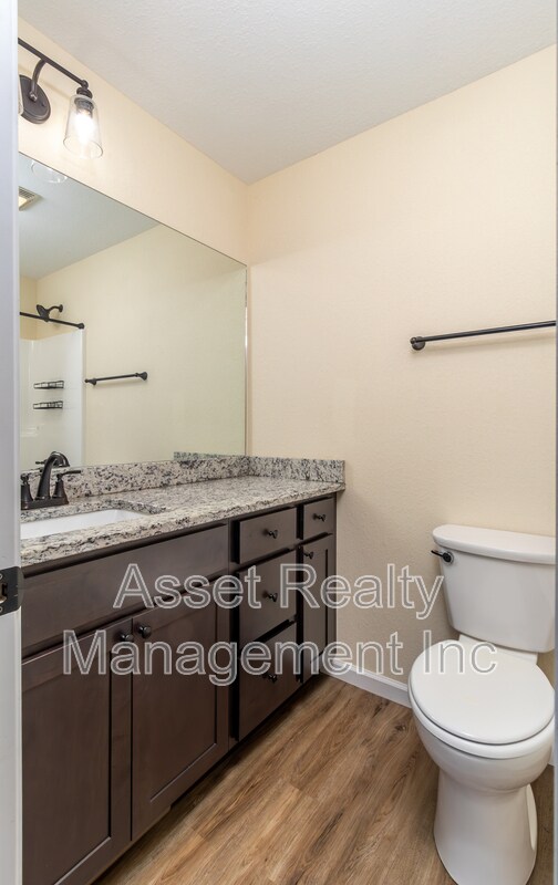 Building Photo - 913 Warrior Hill Dr