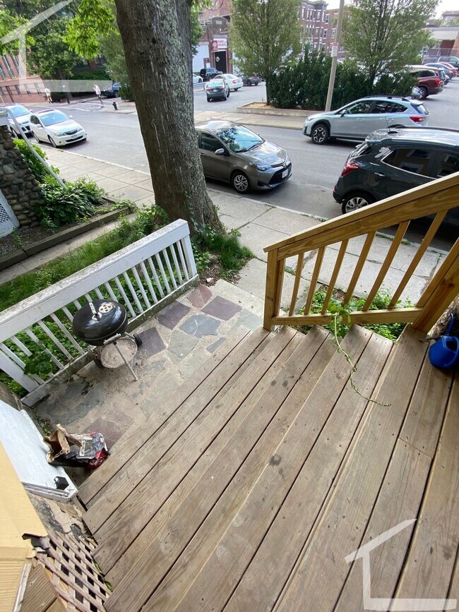 Building Photo - Allston 4.5Bed/2Bath Available 9/1! Heat and Hot Water Included!