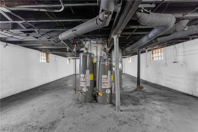 Building Photo - 3111 W 90th St
