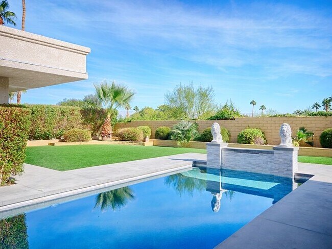 Building Photo - 48600 Shady View Dr