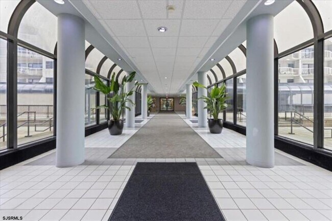 Building Photo - 3101 Boardwalk