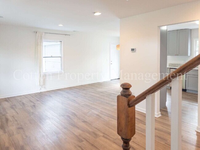 Building Photo - 824 Haymarket Ln