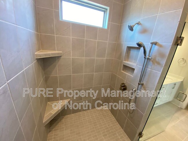Building Photo - 9049 Treetop Wy NW
