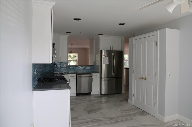 Building Photo - 140 Winding Ridge Rd