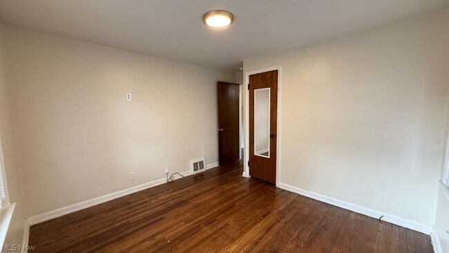 Building Photo - 2042 13th St