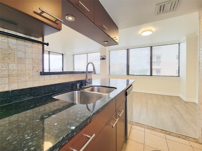 Building Photo - 3525 Sage Rd