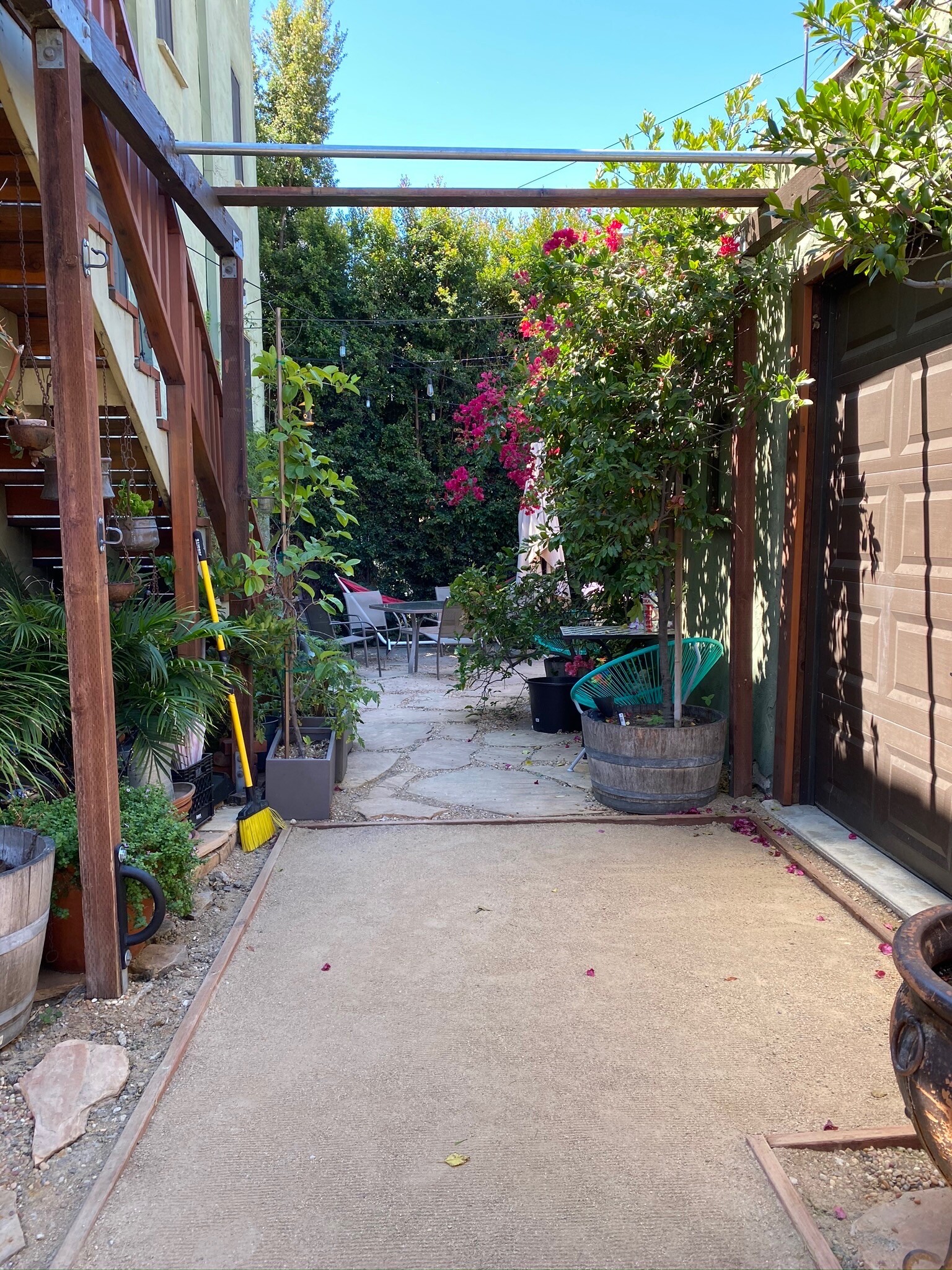 To Back Yard in Front of Garage - 855 S Curson Ave