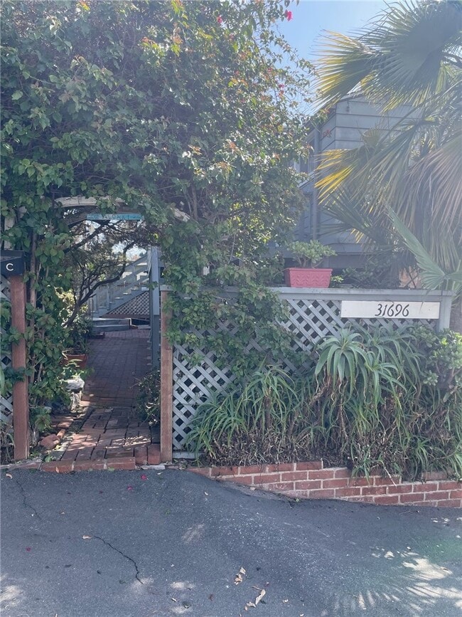 Building Photo - 31696 3rd St