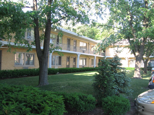 Primary Photo - Sunset Ridge Apartments of Glenview