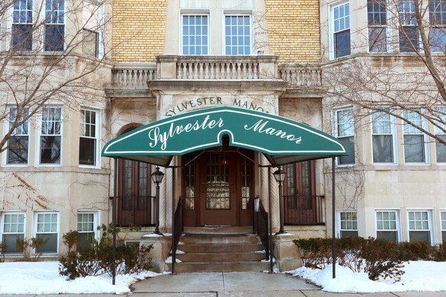 Sylvester Manor - Flint, MI | Apartment Finder