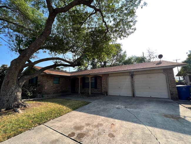 Building Photo - 9903 Astronaut Dr