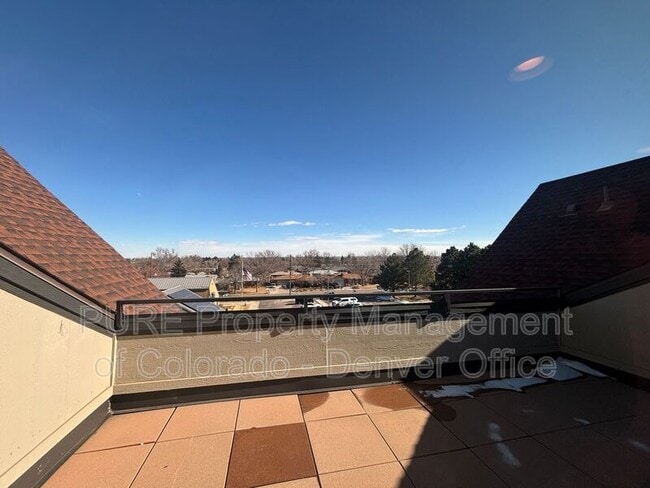 Building Photo - 447 S Quay St