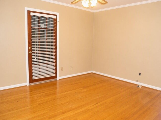 Building Photo - 212 Priscilla Dr