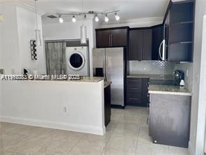 Building Photo - 3330 NE 13th Cir Dr