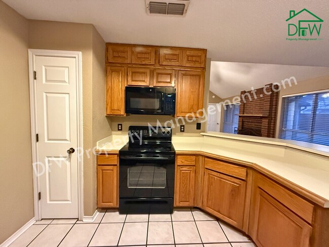 Building Photo - Charming 3-Bedroom Home for Lease in Watauga!