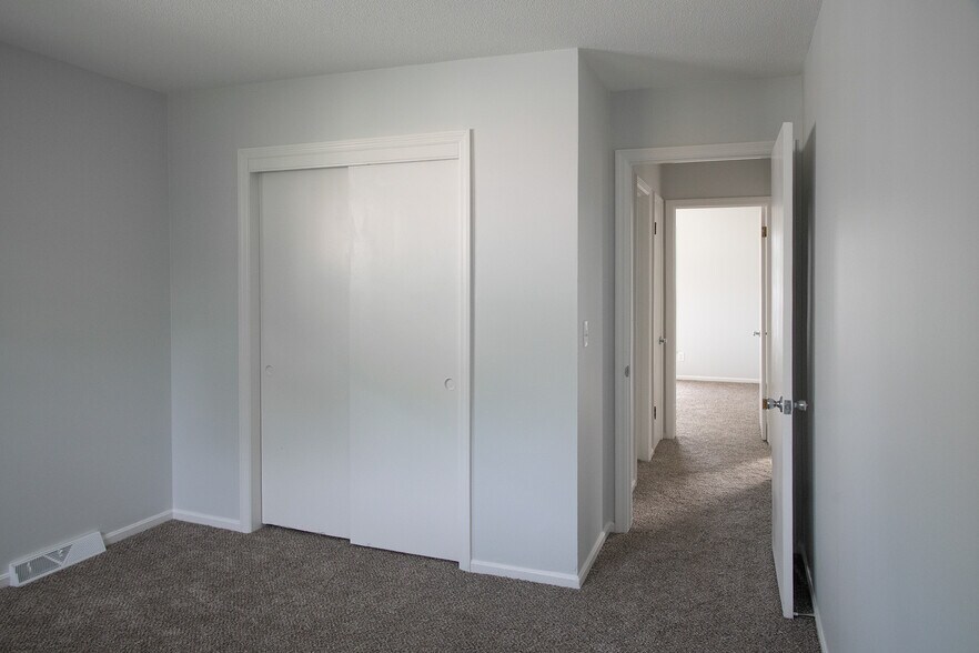 Building Photo - 8715 W 78th Cir