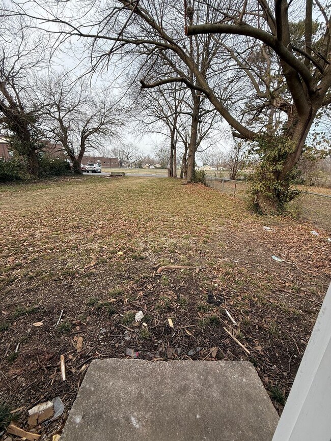 Building Photo - 1 bedroom/1 bath house