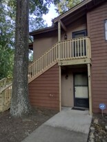 Building Photo - 1445 Riverwood Ct