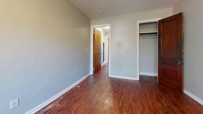 Building Photo - 1288 E 167th St