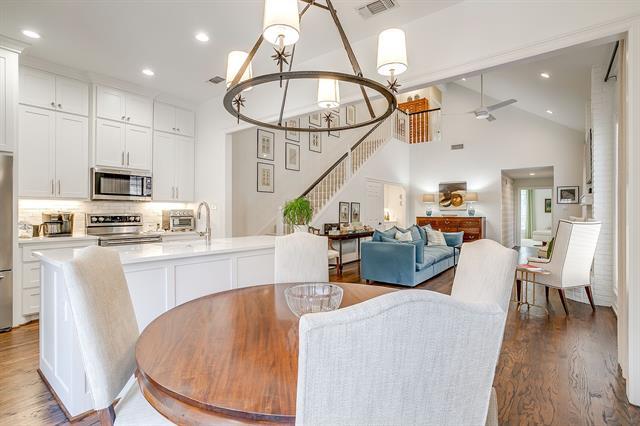 Building Photo - 1301 Belle Pl