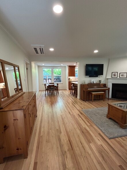 Building Photo - 903 Timothy Ln