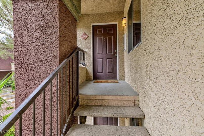 Building Photo - 7885 W Flamingo Rd