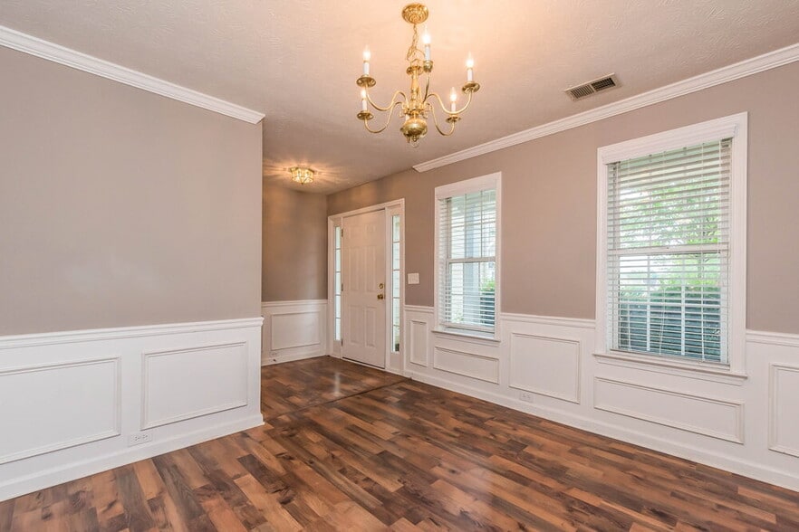 Building Photo - 483 Ethridge Dr NW