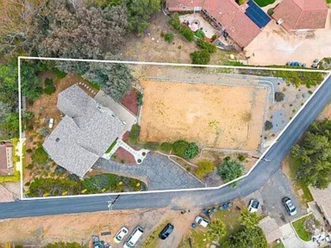 Building Photo - Stunning Home in Granite Hills! 4 Bed 2.5 ...