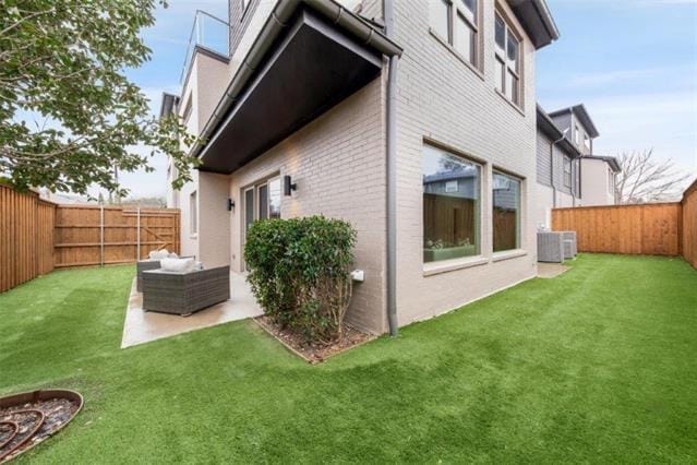 Building Photo - 3706 W Beverly Dr