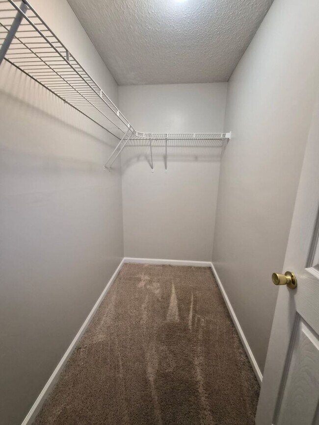 Building Photo - 3 bedroom 2 bath home in Foxtrace subdivision