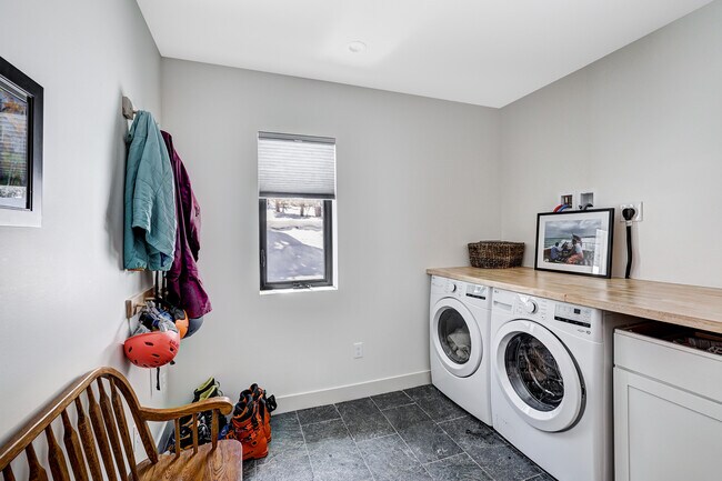 Building Photo - 189 Co Rd 535