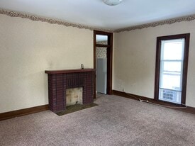 Building Photo - 214 E Lima St