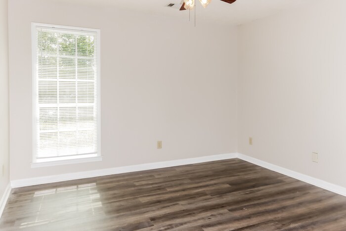 Building Photo - 7104 Fair Oaks Ct