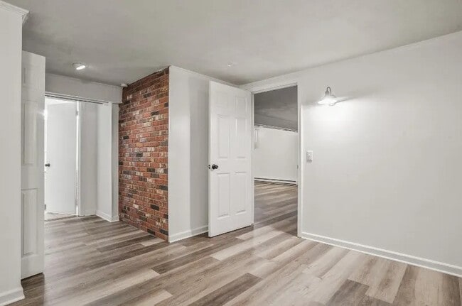 Building Photo - 3736 Woodford Ave NW