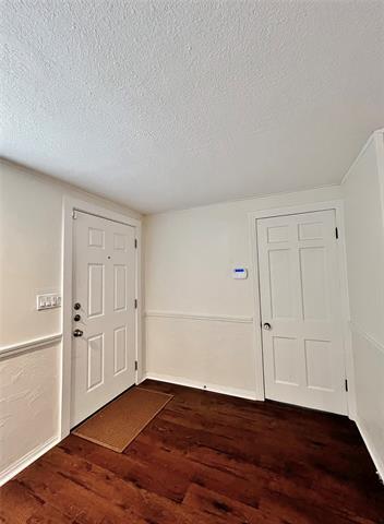 Building Photo - 713 Spring St