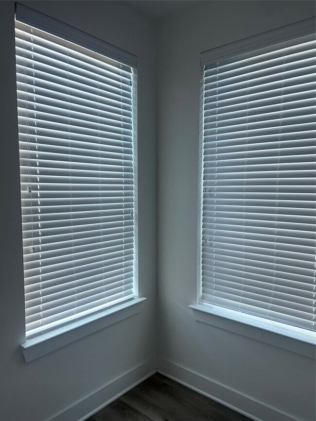 Building Photo - 4605 Lavatera St