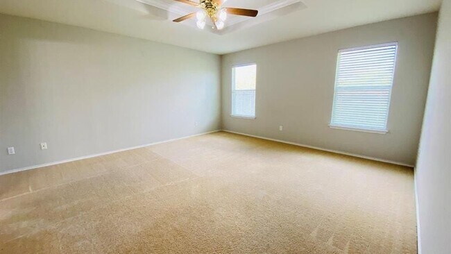 Building Photo - 207 Golden Gate Dr